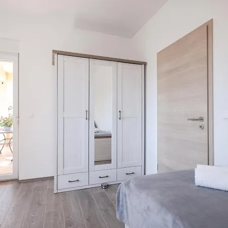 Apartment Bojana Petrcane
