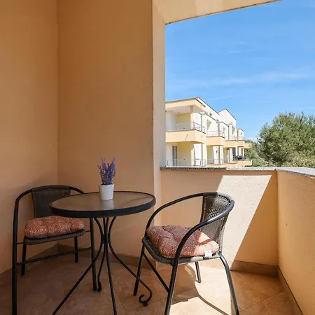 Apartament Bojana