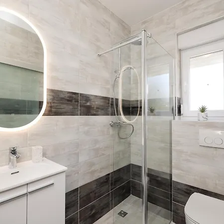 Bojana Apartment Petrcane